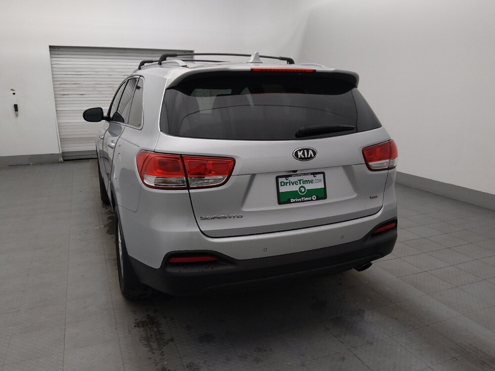 2017 Kia Sorento in Macon, GA 31210 - 18100809 6