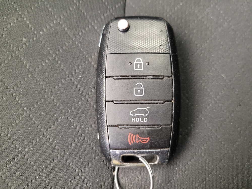 2020 Kia Sorento in Maple Heights, OH 44137 - 18100817 32