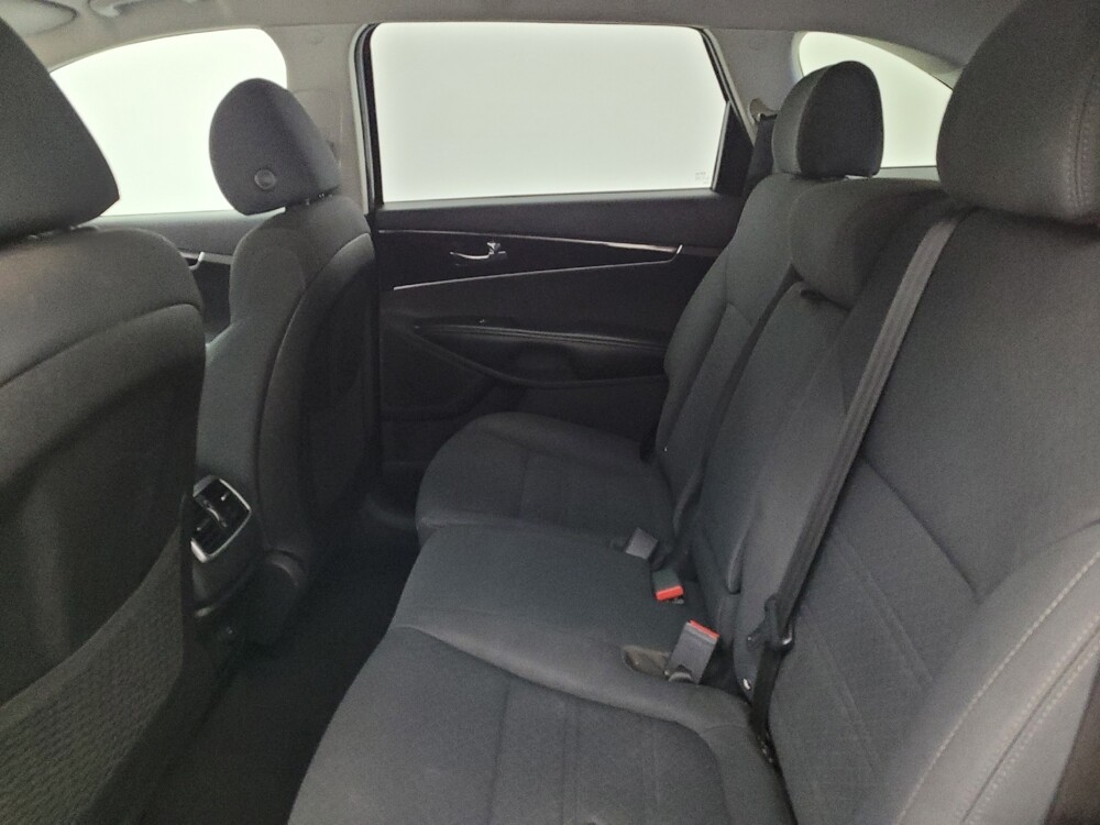 2020 Kia Sorento in Maple Heights, OH 44137 - 18100817 18