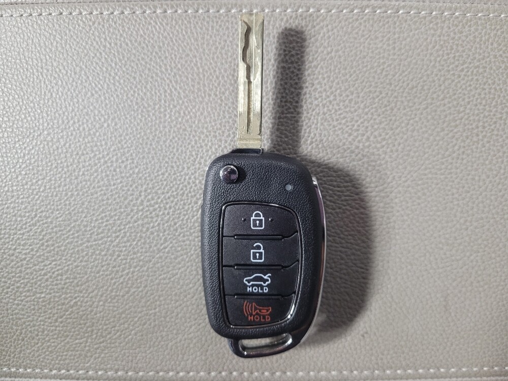 2018 Hyundai Sonata in Stone Mountain, GA 30083 - 18100822 32