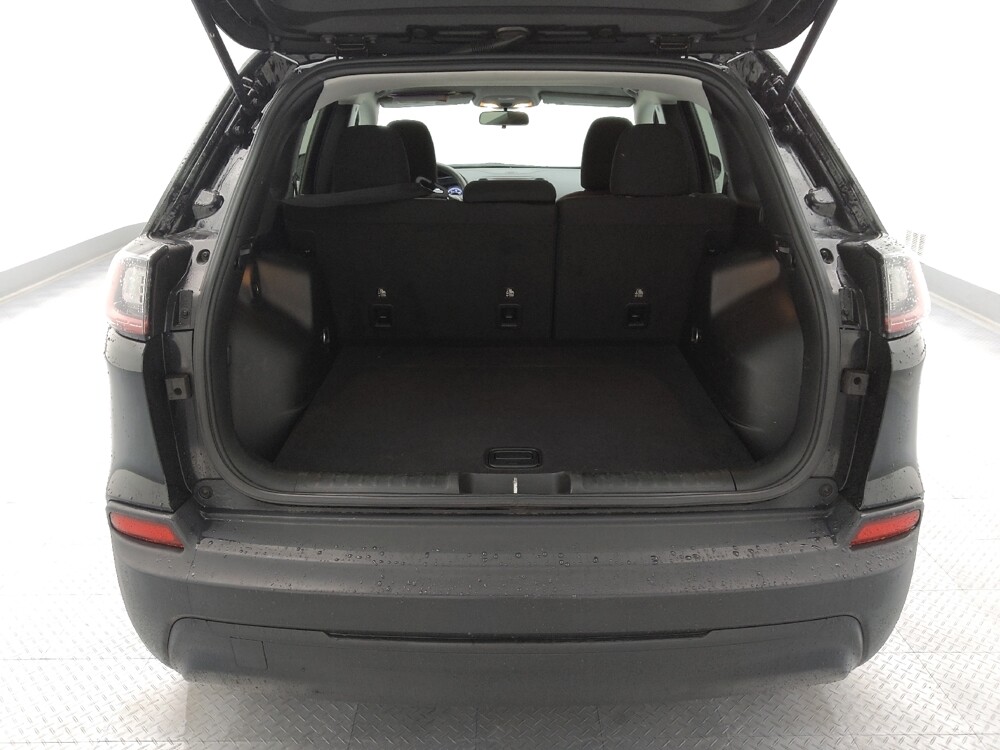 2019 Jeep Cherokee in St. Louis, MO 63136 - 18100853 29