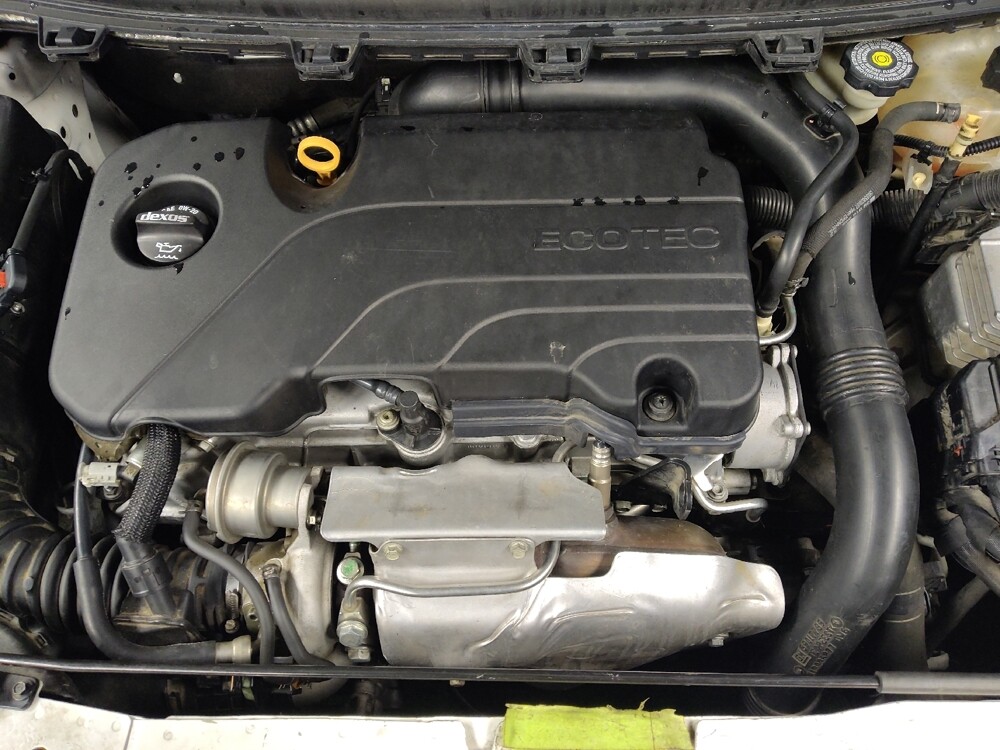 2018 Chevrolet Cruze in Houston, TX 77034 - 18100855 30