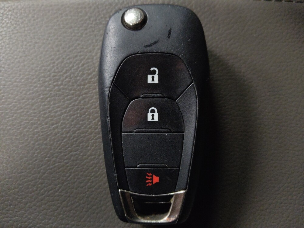 2018 Chevrolet Cruze in Houston, TX 77034 - 18100855 32