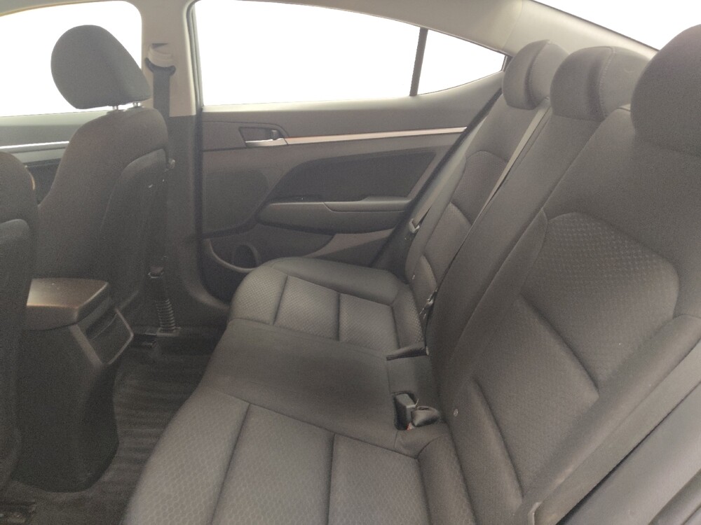 2019 Hyundai Elantra in Indianapolis, IN 46219 - 18100905 18