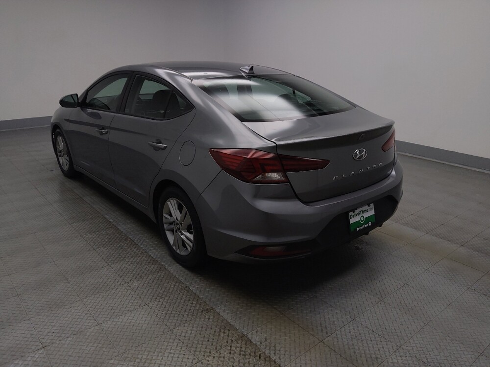 2019 Hyundai Elantra in Indianapolis, IN 46219 - 18100905 3