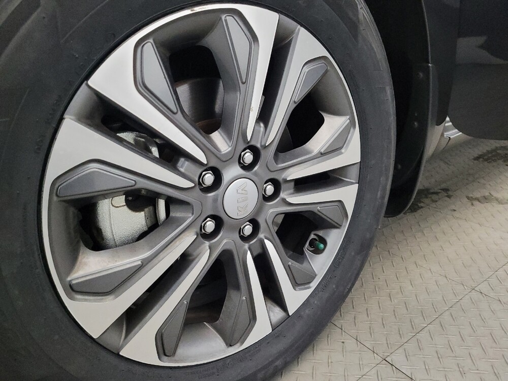 2020 Kia Sedona in Williamstown, NJ 8094 - 18100908 31