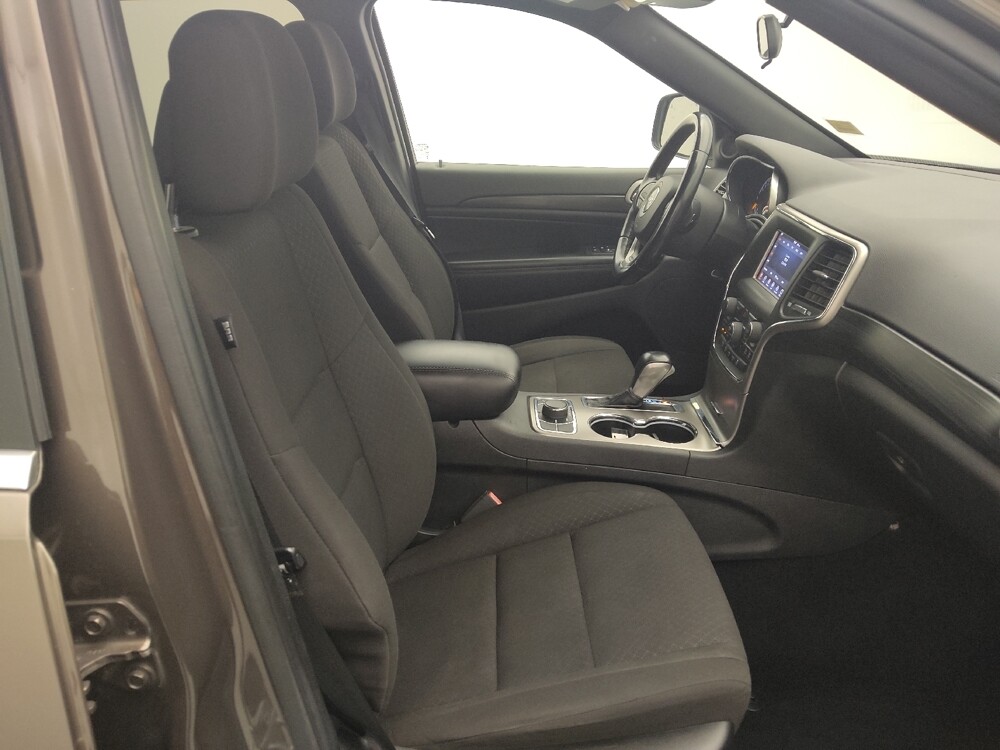 2021 Jeep Grand Cherokee in Houston, TX 77060 - 18100916 21