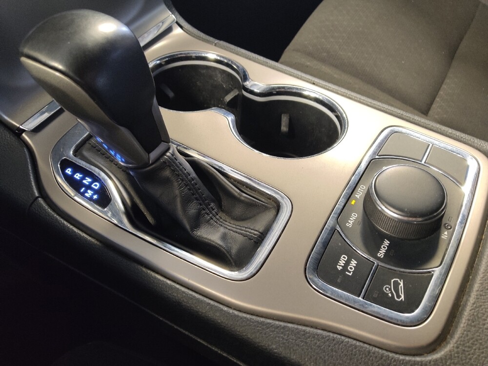 2021 Jeep Grand Cherokee in Houston, TX 77060 - 18100916 26