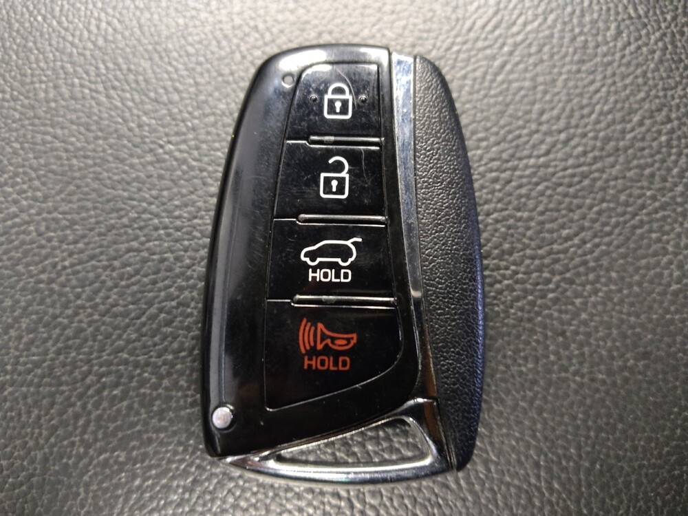 2018 Hyundai Santa Fe in Houston, TX 77060 - 18100917 32