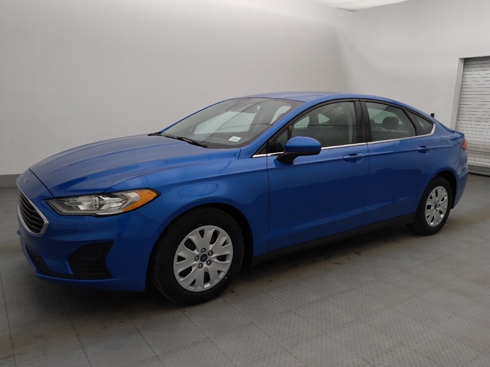 2020 Ford Fusion in Tampa, FL 33612 - 18100922