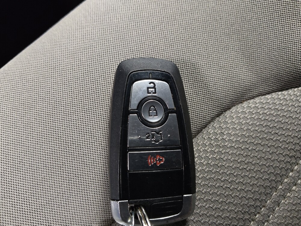 2020 Ford Fusion in Tampa, FL 33612 - 18100922 32