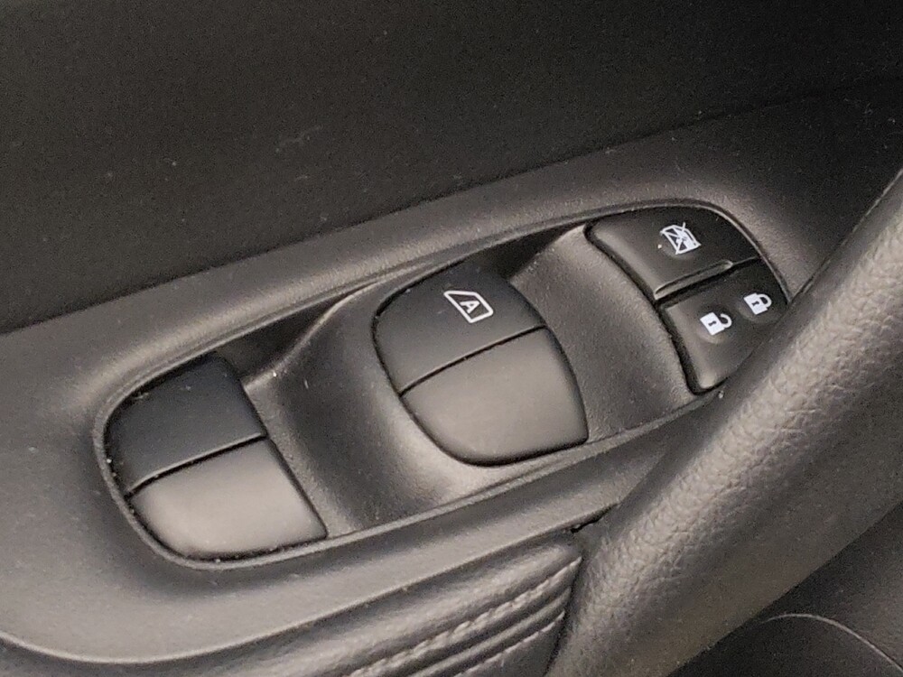 2015 Nissan Rogue in Macon, GA 31210 - 18100930 27