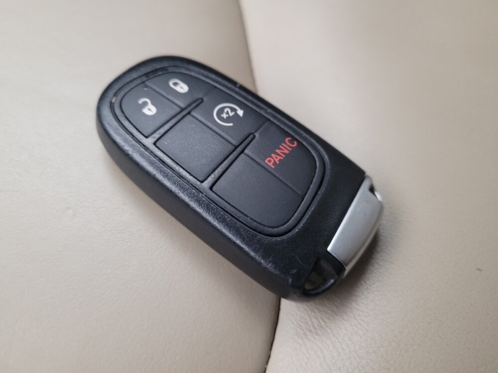 2016 Jeep Cherokee in Albuquerque, NM 87123 - 18100931 32