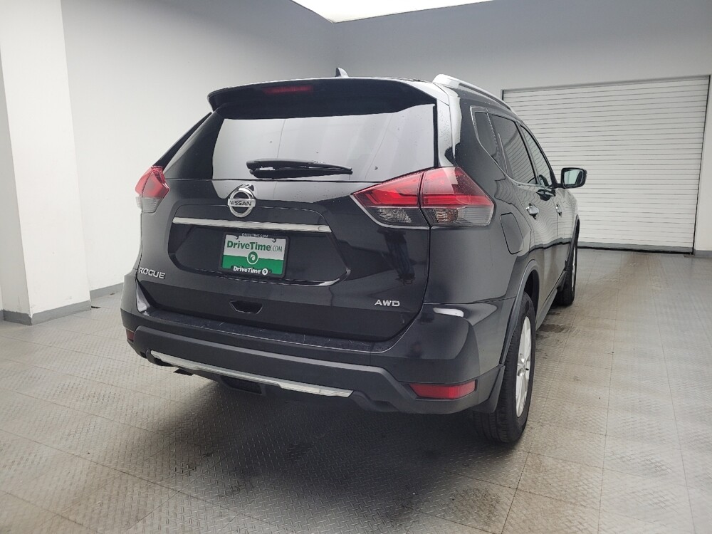 2018 Nissan Rogue in Eastpointe, MI 48021 - 18100935 7