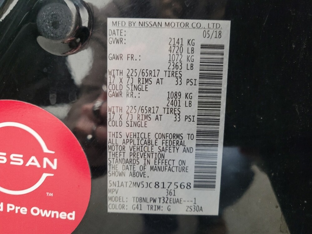 2018 Nissan Rogue in Eastpointe, MI 48021 - 18100935 33