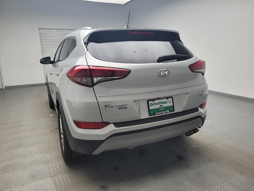 2017 Hyundai Tucson in Eastpointe, MI 48021 - 18100937 6