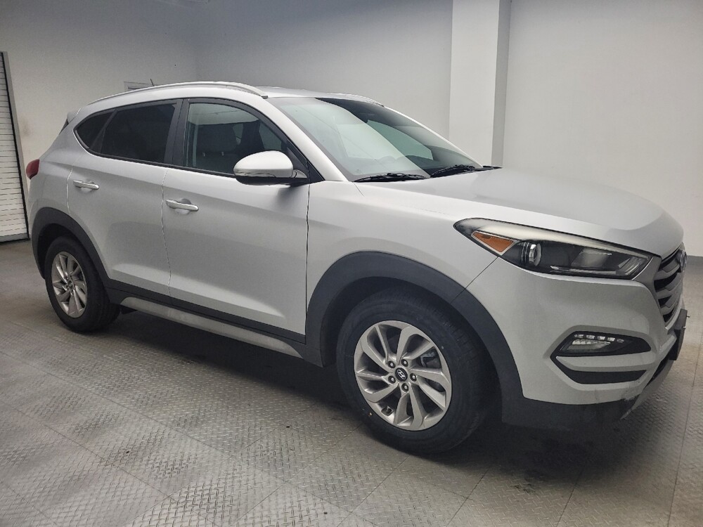 2017 Hyundai Tucson in Eastpointe, MI 48021 - 18100937 11