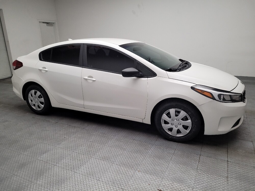 2017 Kia Forte in Fresno, CA 93726 - 18100942 11