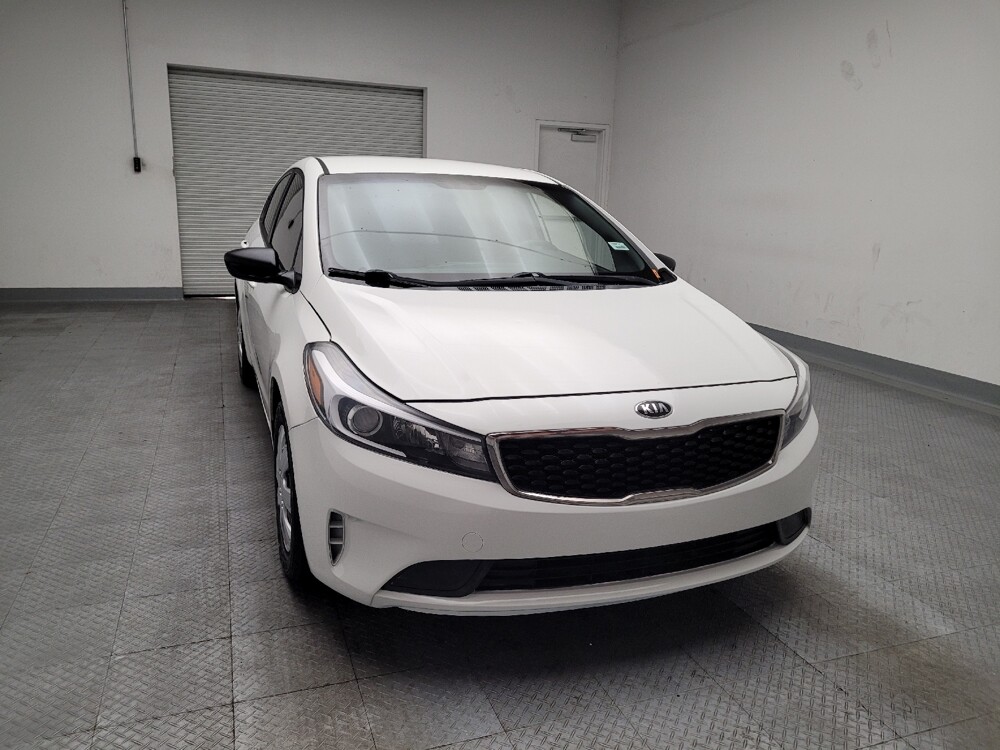 2017 Kia Forte in Fresno, CA 93726 - 18100942 14