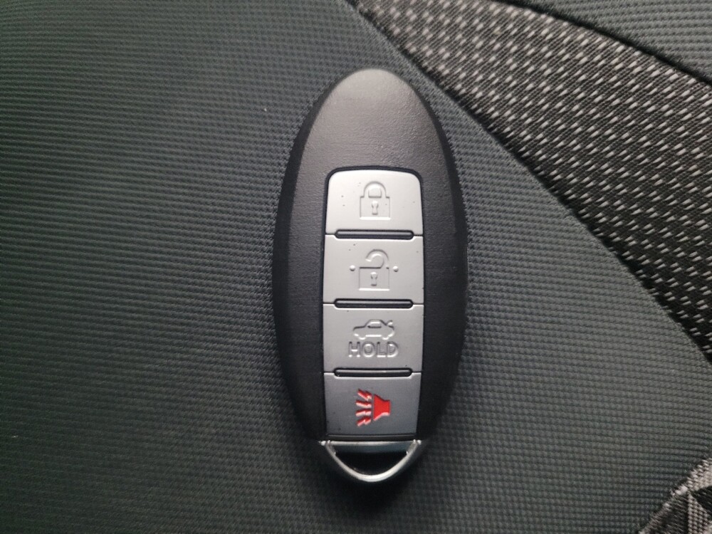 2020 Nissan Versa in Madison, TN 37115 - 18100969 32