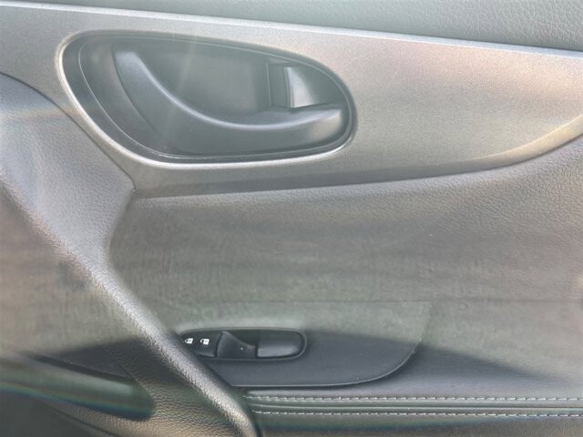 2019 Nissan Rogue Sport in Greenville, SC 29607 - 18100973 14