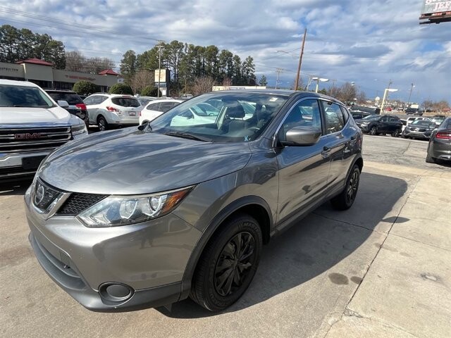 2019 Nissan Rogue Sport in Greenville, SC 29607 - 18100973 7