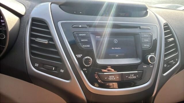 2015 Hyundai Elantra in Greenville, SC 29607 - 18100974 30