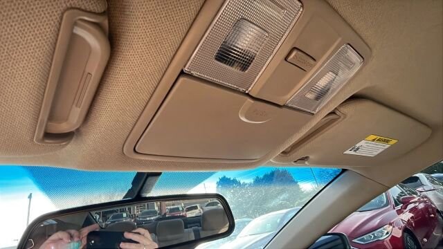 2015 Hyundai Elantra in Greenville, SC 29607 - 18100974 32