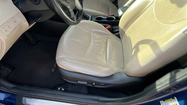 2015 Hyundai Elantra in Greenville, SC 29607 - 18100974 23