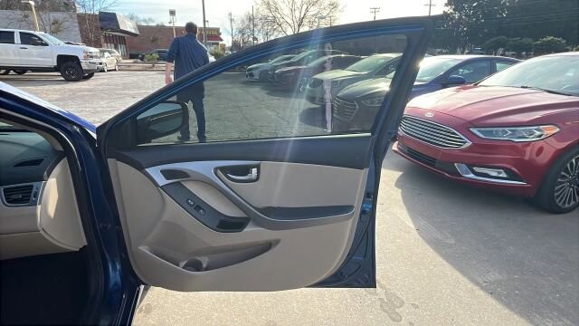 2015 Hyundai Elantra in Greenville, SC 29607 - 18100974 9