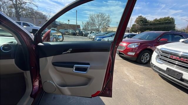 2009 Saturn Vue in Greenville, SC 29607 - 18100975 13