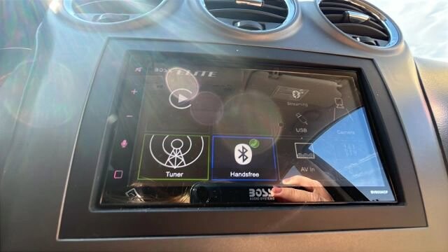 2009 Saturn Vue in Greenville, SC 29607 - 18100975 30