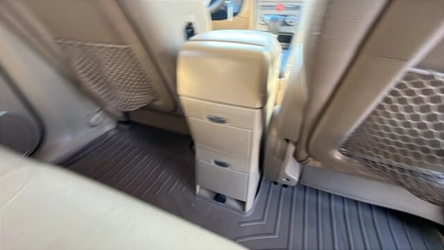 2009 Saturn Vue in Greenville, SC 29607 - 18100975 21