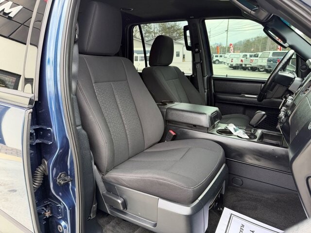 2017 Ford Expedition in Knoxville, TN 37920 - 18100976 19