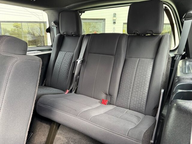 2017 Ford Expedition in Knoxville, TN 37920 - 18100976 17