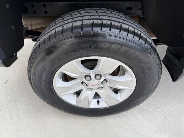 2018 GMC Canyon in Knoxville, TN 37920 - 18100978 27