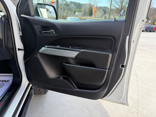 2019 Chevrolet Colorado in Knoxville, TN 37920 - 18100979 11