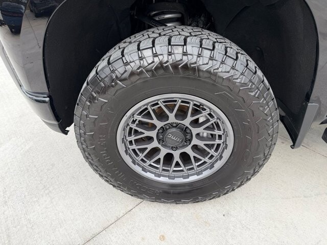 2020 Chevrolet Silverado 1500 in Knoxville, TN 37920 - 18100982 32