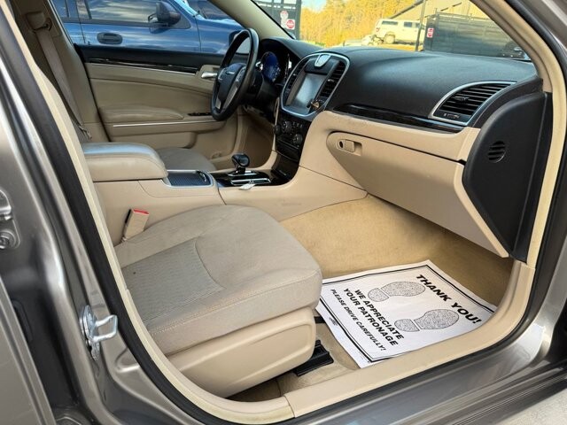 2014 Chrysler 300 in Knoxville, TN 37920 - 18100983 14