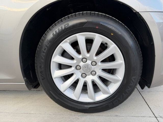 2014 Chrysler 300 in Knoxville, TN 37920 - 18100983 26