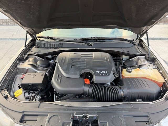 2014 Chrysler 300 in Knoxville, TN 37920 - 18100983 28