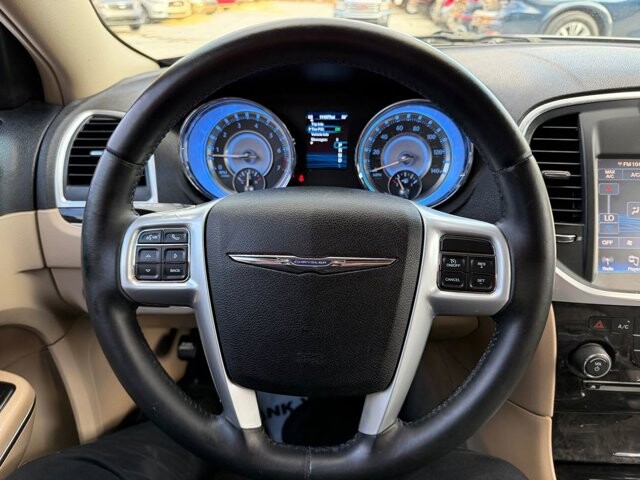 2014 Chrysler 300 in Knoxville, TN 37920 - 18100983 16