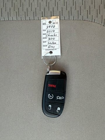 2014 Chrysler 300 in Knoxville, TN 37920 - 18100983 23