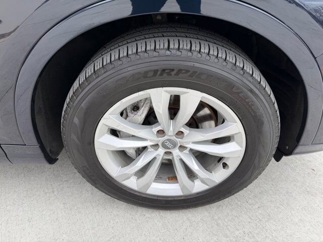 2017 Audi Q7 in Knoxville, TN 37920 - 18100984 33