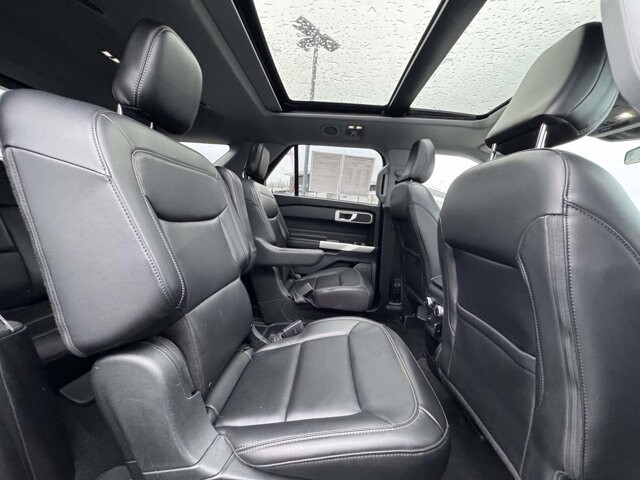 2021 Ford Explorer in Winchester, VA 22602 - 18101012 36