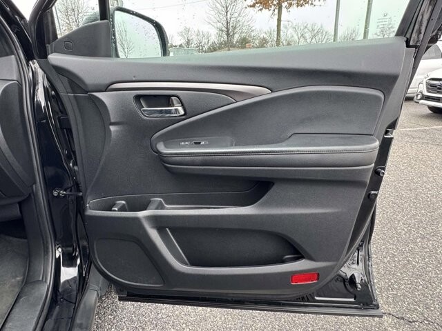 2021 Honda Passport in Winchester, VA 22602 - 18101014 34