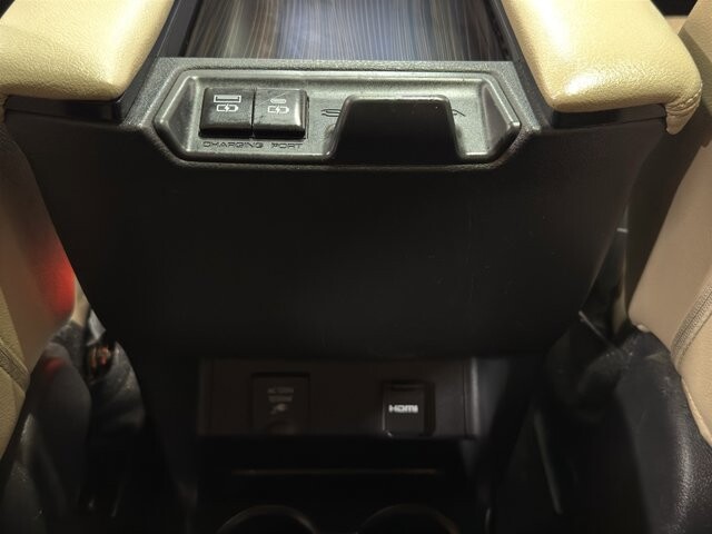 2021 Toyota Sienna in Burlington, WI 53105 - 18101022 15