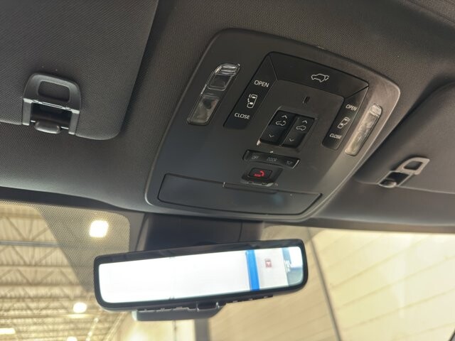 2021 Toyota Sienna in Burlington, WI 53105 - 18101022 43