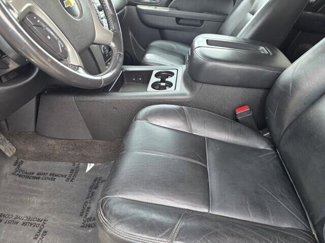 2012 Chevrolet Avalanche in Mesa, AZ 85212 - 18101024 50