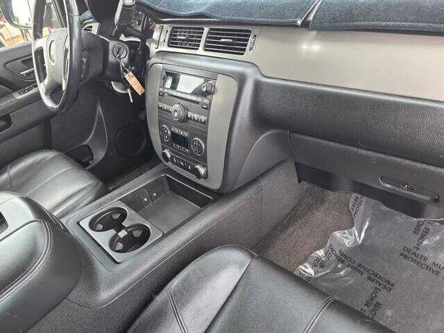 2012 Chevrolet Avalanche in Mesa, AZ 85212 - 18101024 69